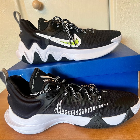 Nike Other - New Nike Giannis Immortality Basketball Shoes Men's Size 10.5